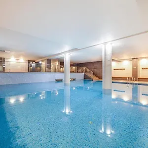 Yellow Hotell Monte Gordo